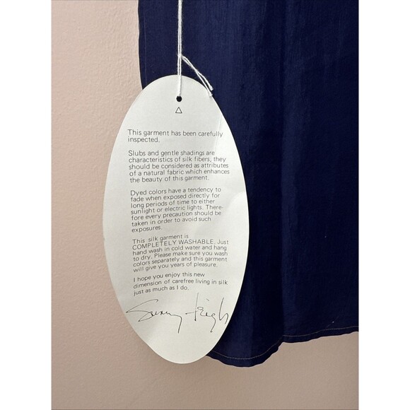 Sunny Leigh NWT 90’s Silk Blouse Women’s M Short Sleeve Minimalist Vintage Top - Picture 6 of 11